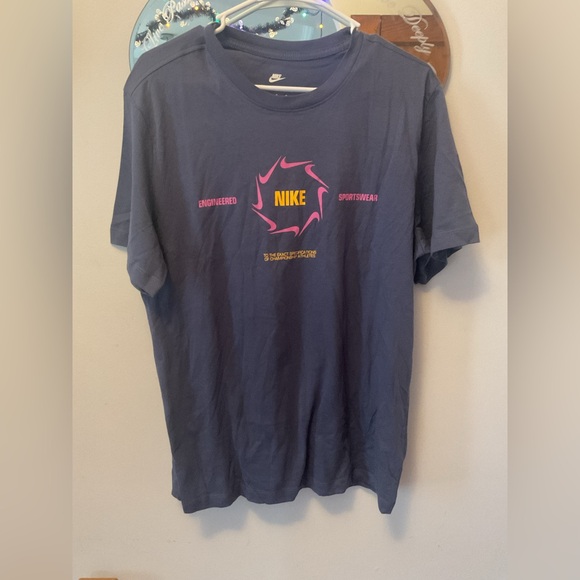 Nike Men's Purple Graphic Tee - Picture 1 of 5